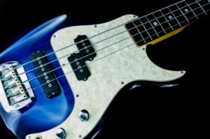 【エレキベース弦】ベーシストがおすすめしたい厳選ベース弦/弦の太さと特徴