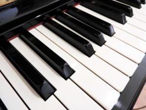 ベーシストに絶対音感は必要なのか？