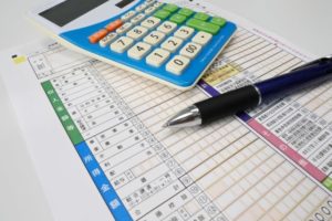 確定申告と会社員の年末調整との違い!アーティスト、音楽家、ミュージシャンの申告方法