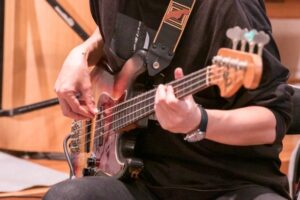 【ベースフィンガリングトレーニング】左手と右手をスムーズに動かすための練習