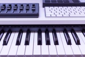 【音楽×プログラミング】サウンドプログラマーの仕事内容とどうしたらなれる？